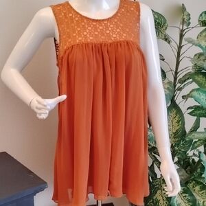 Women’s Sleeveless Lace Yoke Chiffon Tunic - Rust